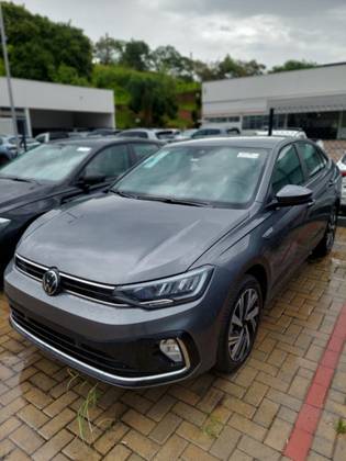 VOLKSWAGEN VIRTUS 1.0 200 TSI HIGHLINE AUTOMÁTICO